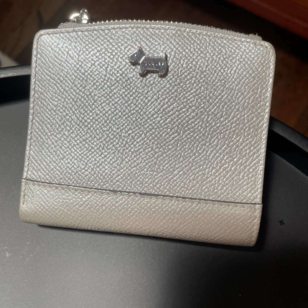 RADLEY LONDON Silver Textured Wallet
